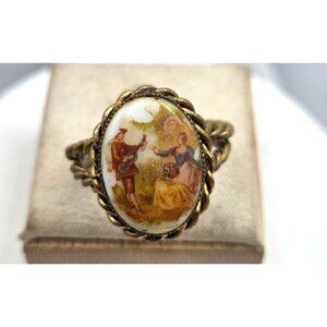 VTG W. Germany Twisted Brass Ring With Romantic Applique Scene  On Oval Porcelai